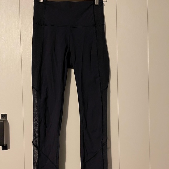 Lululemon legging - Picture 2 of 3